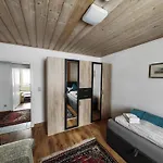 E1 - Gut Ausgestattete 3-zimmerwohnung 68 Qm Fuer 1-5 Personen 2xzz 1xsc Grafenwohr