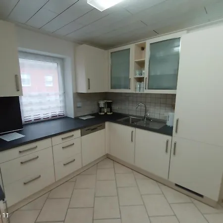 E1 - Gut Ausgestattete 3-zimmerwohnung 68 Qm Fuer 1-5 Personen 2xzz 1xsc