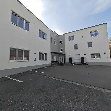 Apartment E1 - Gut Ausgestattete 3-zimmerwohnung 68 Qm Fuer 1-5 Personen 2xzz 1xsc *