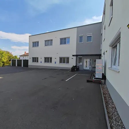 E1 - Gut Ausgestattete 3-zimmerwohnung 68 Qm Fuer 1-5 Personen 2xzz 1xsc